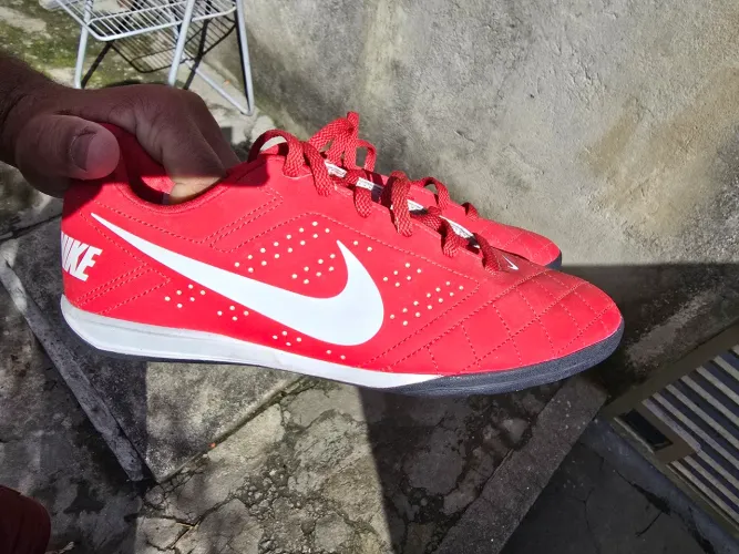 Chuteira de quadra Nike 