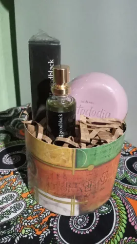 Kit Presente masculino _CONTÉM UM SABONETE E UM PERFUME