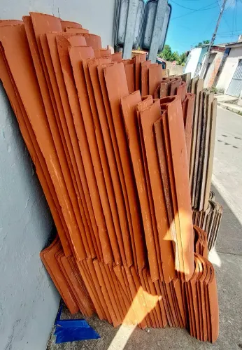 1.000 telhas de cerâmica