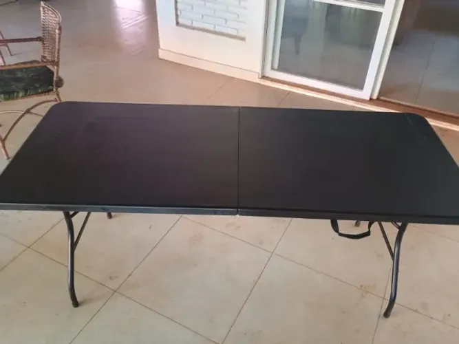 Mesa Dobrável Vira Maleta 1,80m Preta Multiuso Portátil com Alça