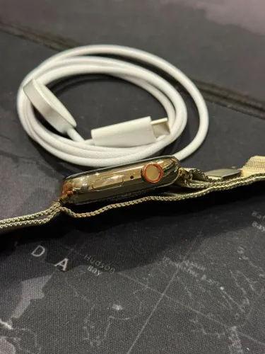 Apple watch serie 7 45mm stainless steal gold