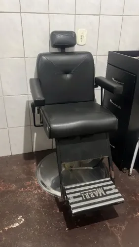 CADEIRA DE BARBEIRO MARRI 1400