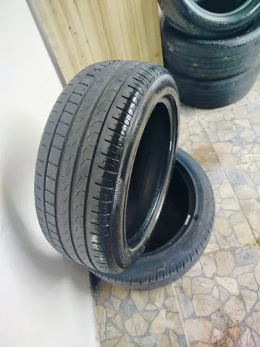 Pneu Pirelli Aro 17 215 50 