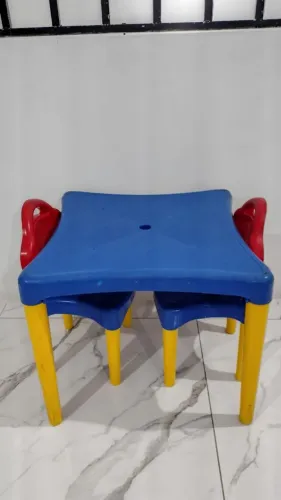 Mesinha de oficina infantil