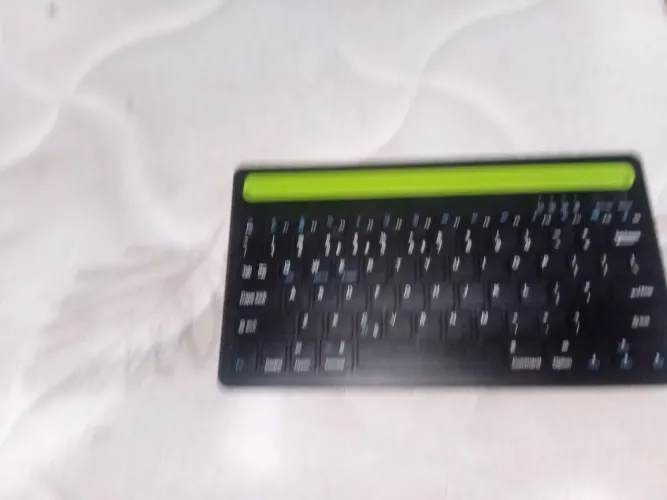 É um teclado