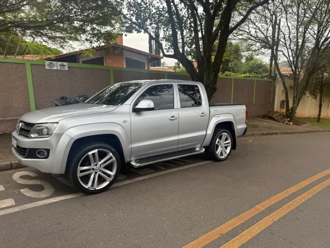 Volkswagen Amarok Trendline CD 2.0 TDI 4X4 Dies AUT 2016