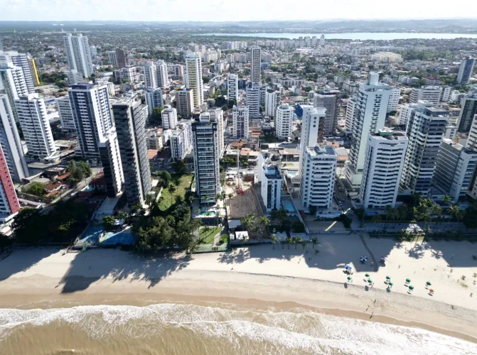Troque a espera por um patrimônio à beira-mar.