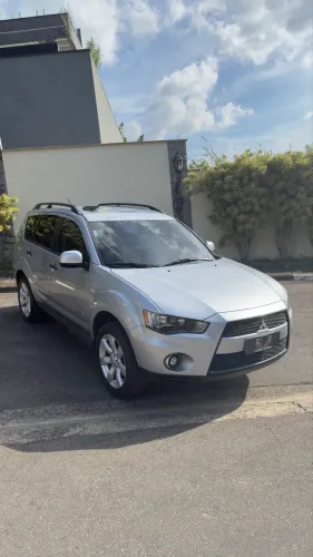 Mitsubishi Outlander 2.0 16V 160cv Aut. 2012