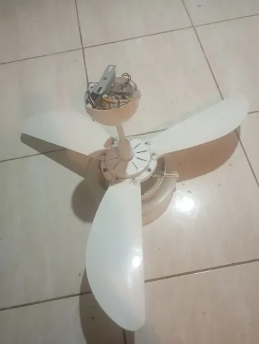 Ventilador de teto com controle