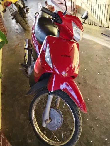 Vende-se uma biz 125