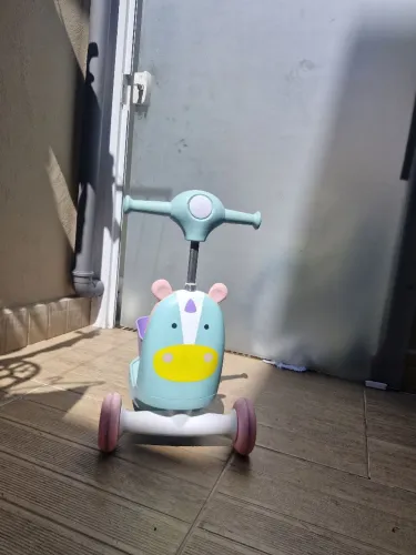 Triciclo Patinete skip hop