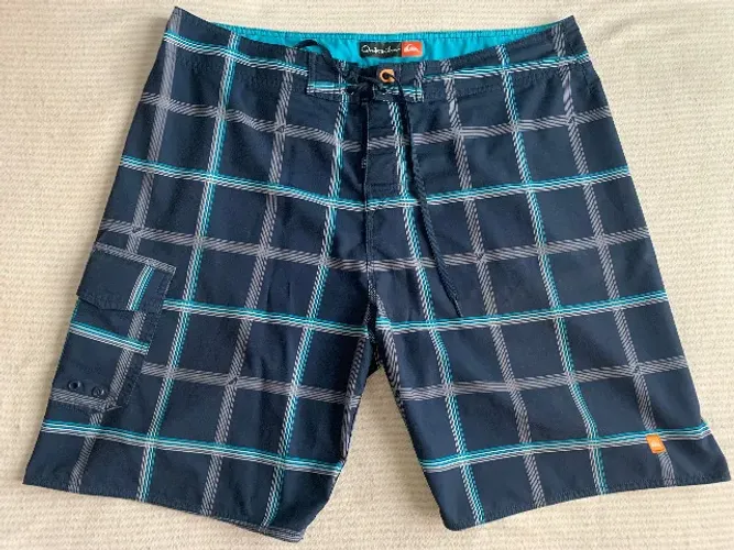 bermudas de surf quiksilver importada tamanho 46