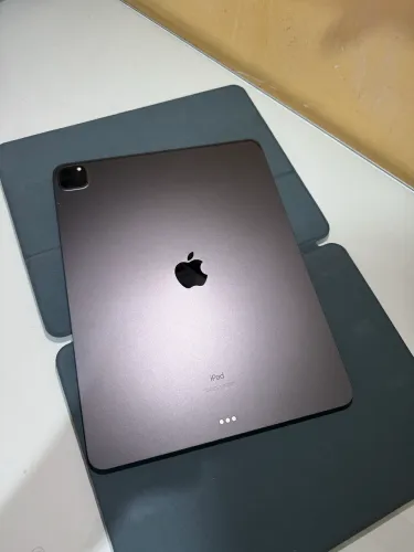 IPad Pro 12.9 5 geração 256gb com teclado e caneta