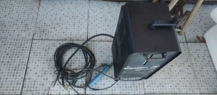 Maquina solda usada