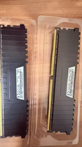 Memória Ram Corsair Vengeance 16gb (2x8b) / Ddr4 / 2400mhz