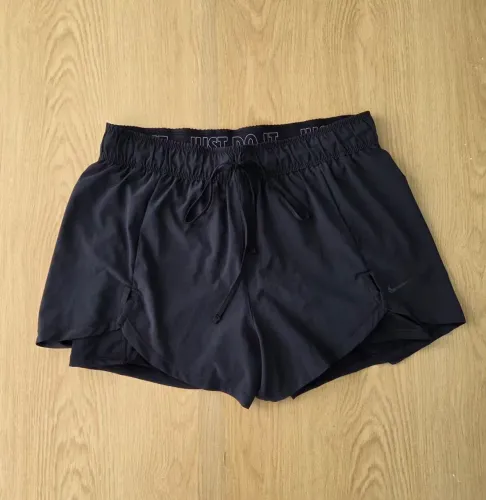 Shorts de Corrida Nike Preta G