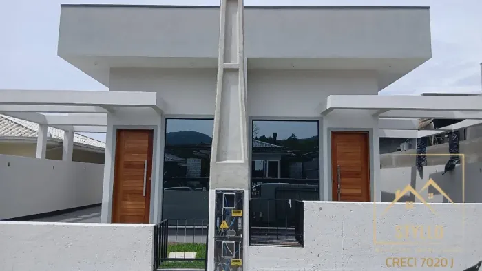 Casa com 2 dormitórios com 55 m² à venda em Potecas, São José/SC
