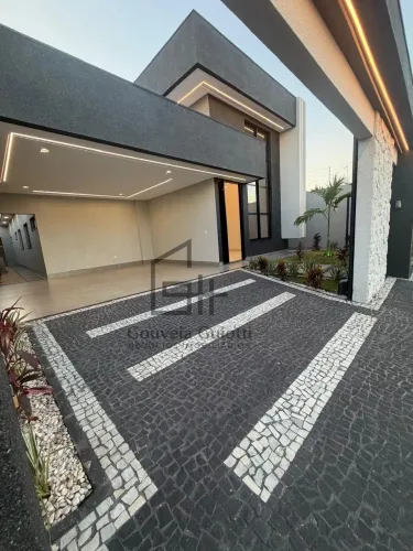 Casa alto padrão Parque Brasília