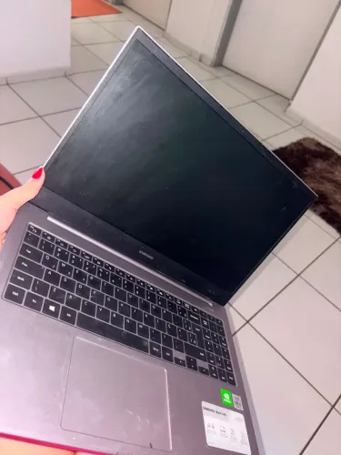 Samsung Book X40 i5 10ª Geração 8GB NVIDIA Pouco Uso