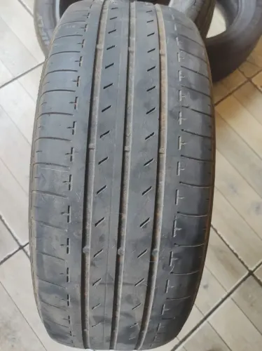 Pneu 215/60/16