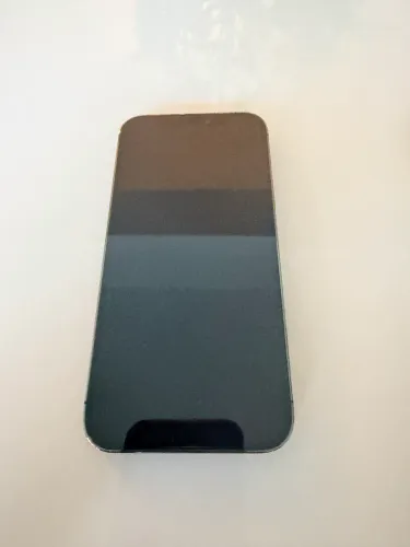 iPhone 12 Pro 512 GB + Apple Watch Series 7