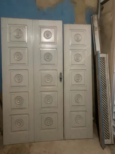 Vendo porta madeira + janela