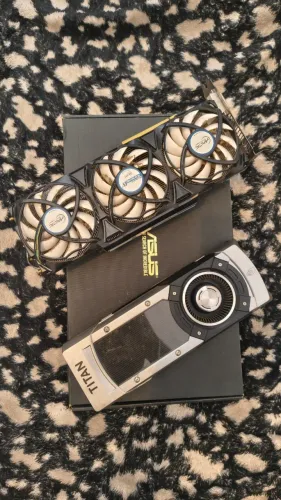 GTX Titan Black 6GB + Accelero Xtreme IV :: DECORAÇÃO - COM DEFEITO