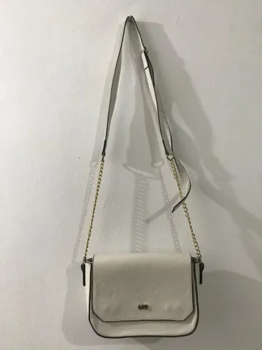 Bolsa sonho dos pés couro branca