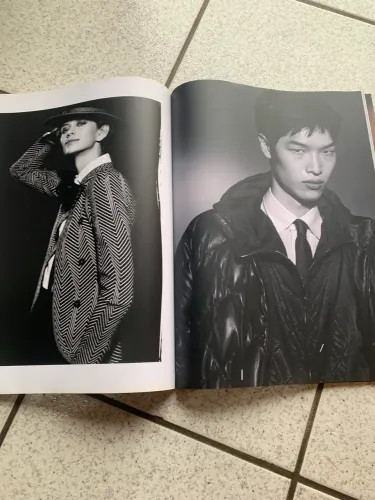 Livro fotográfica de Moda comemorativa Armani