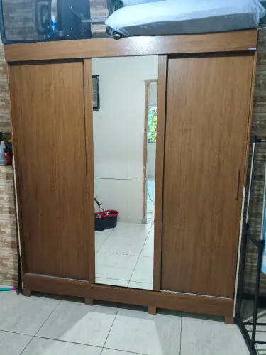 Guarda roupa casal usado
