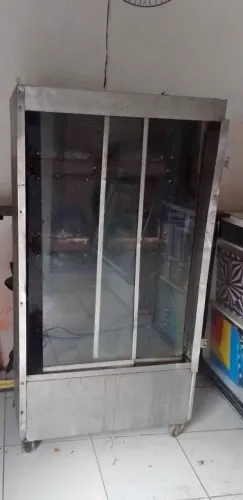 Máquina de assar frangos 