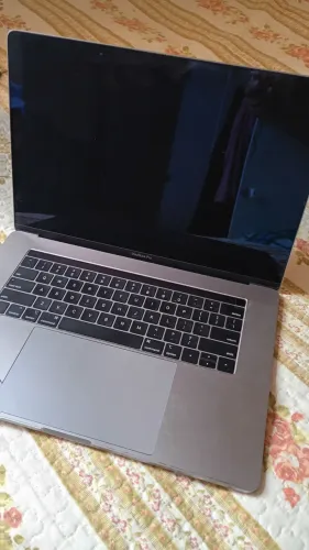 MacBook para peças A1990