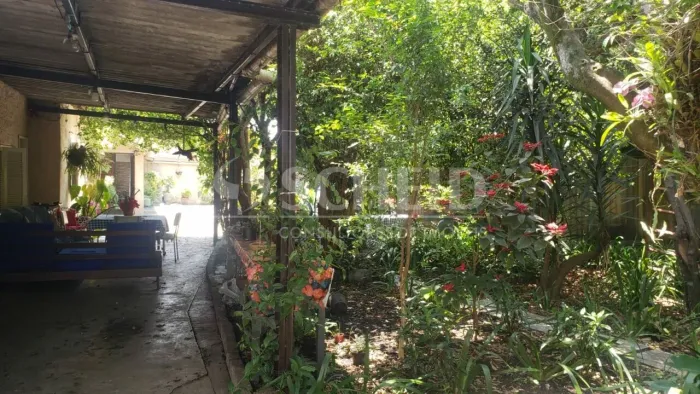 Terreno com 14,75m para à Av Atlântica e 35,08m de frente para a Rua Euclides da Cunha.