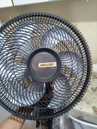 Ventilador Mallory de pé
