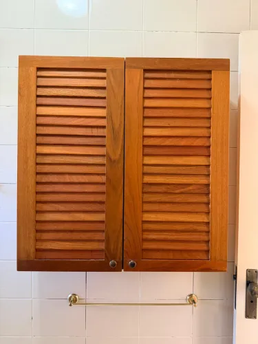 CONJUNTO PARA BANHEIRO - ESPELHEIRA + ARMÁRIO AÉREO