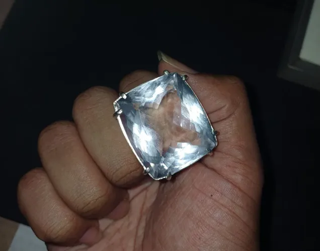 Anel de prata 925 com pedra de rocha lapidada