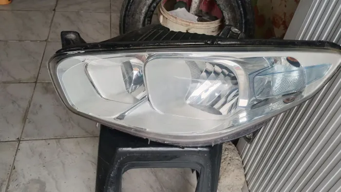 Vendo este farol do grand Siena original