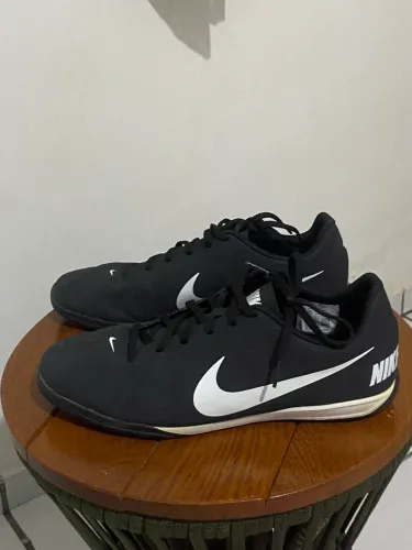 chuteiras Nike Beco 2 de futsal na cor preta