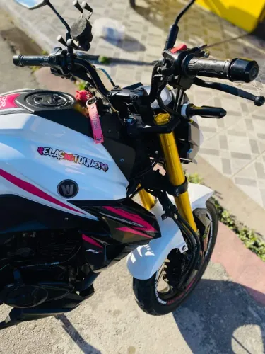 Troco em carro ou moto, DR 160, ano 2021