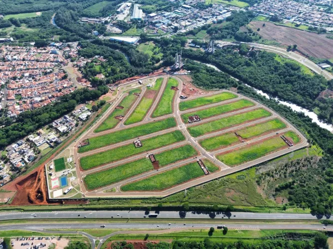 Terreno em Condomínio à Venda em Paulínia-SP, Jardim dos Calegaris 250,00 m² de Área