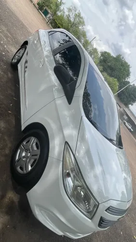 Chevrolet Onix JOY Hatch 1.0 8V Flex Mec. 4P 2018
