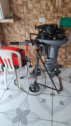 Motor de popa 15hp 14hrs de uso