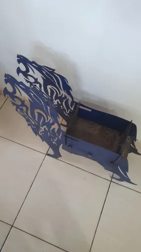 Churrasqueira Desmontável Leão
