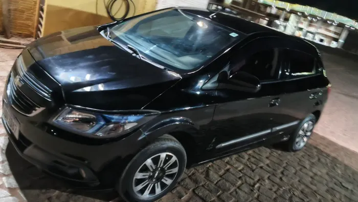 Chevrolet Onix Hatch LT 1.4 8V Flex Power Mec. 4P 2013