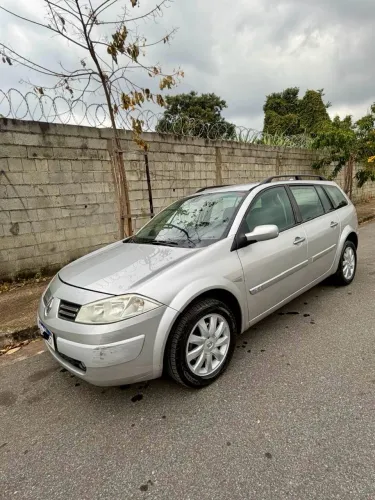 Renault Megane Grand Tour Dynam. Hi-flex 1.6 16V 2011