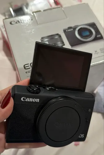 Cânon m200