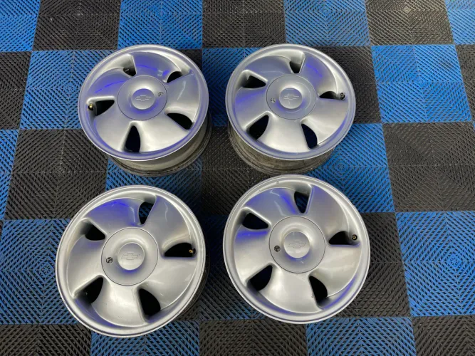RODAS ARO 15 ORIGINAIS CHEVROLET VECTRA GSI,raridade total !