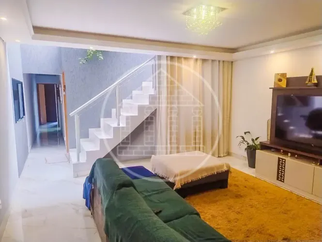 Sobrado com 3 quartos (1 suíte) à venda na Vila Natal