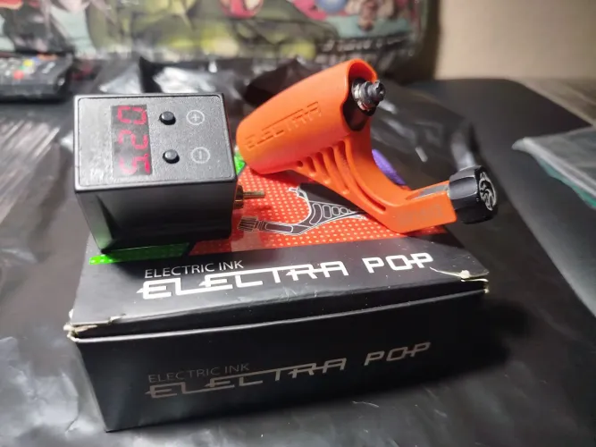 Máquina tatuagem Electra pop com fonte portátil semi nova