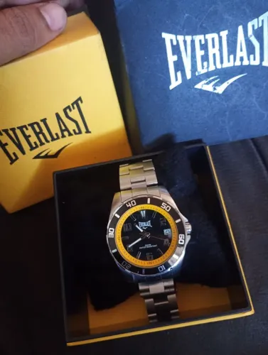 Relógio Original EVERLAST Na caixa Novo